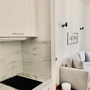 Apartment La Mandorla Apartments In Piazza Del Duomo, Florence