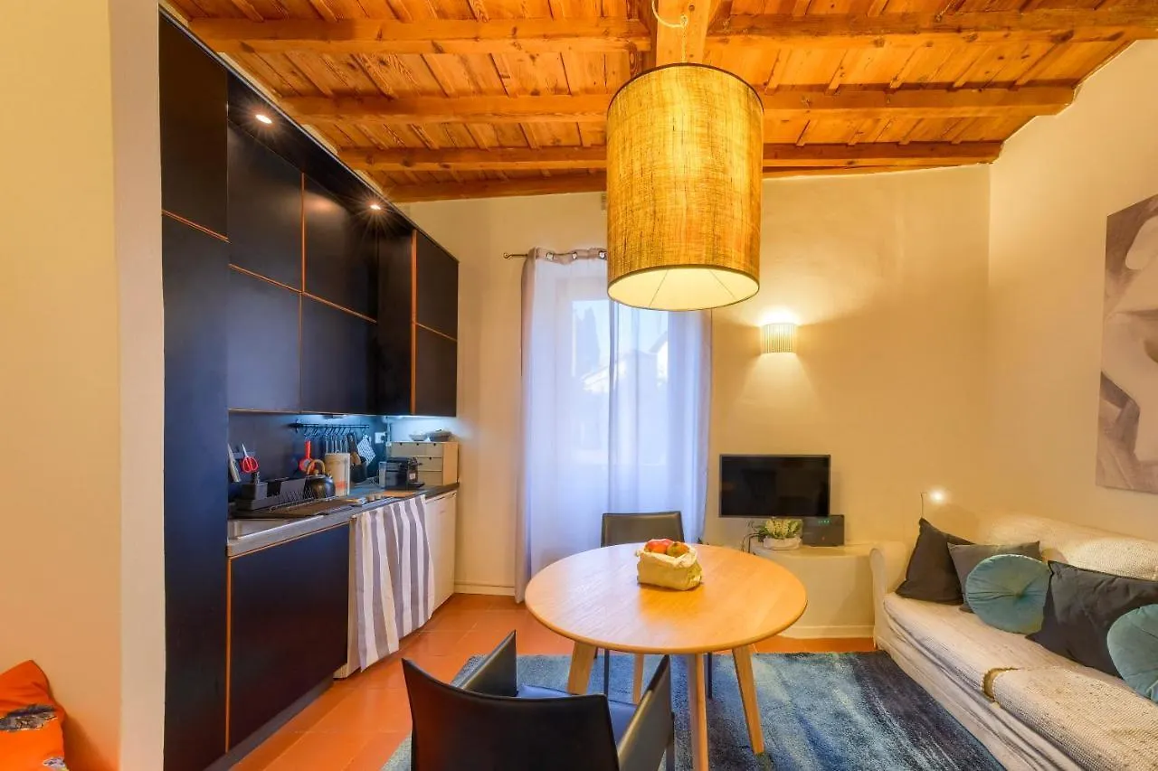 Apartment Florence By Frances Italy