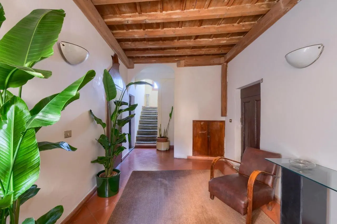 Florence By Frances Apartment